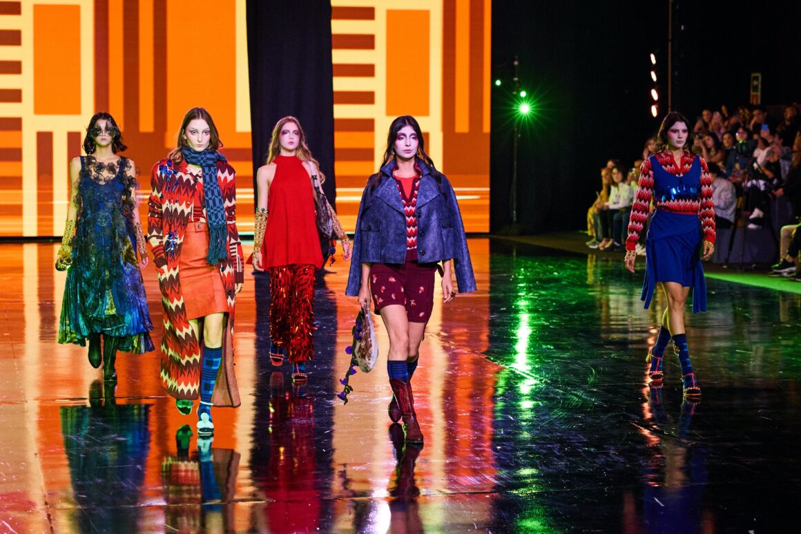 desfiles de Intermoda 83